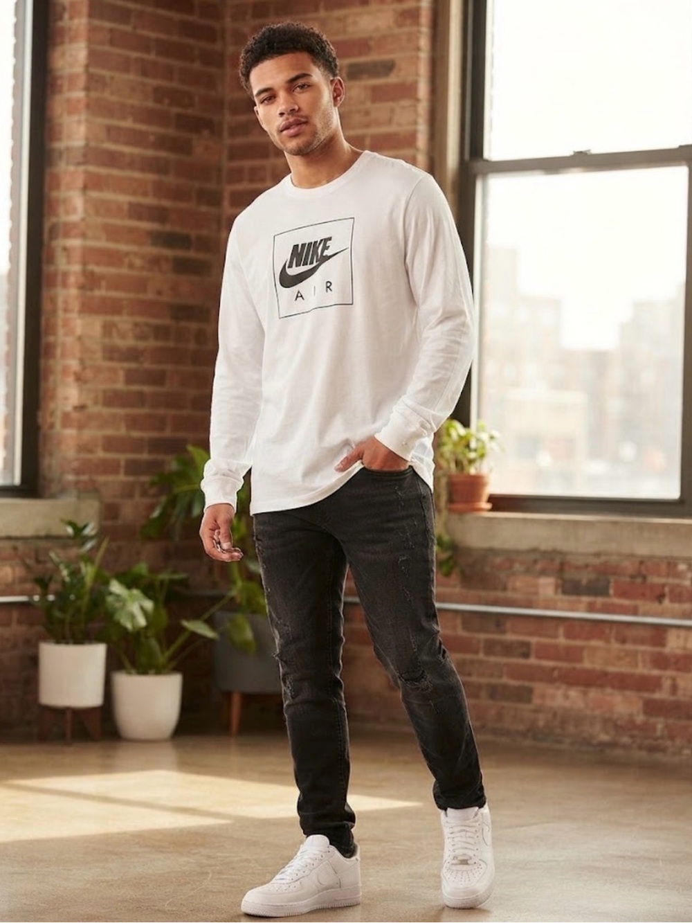 Nike Dri-FIT Men's Long Sleeve Graphic Logo Tee White 2XL Crew Neck